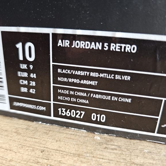 Size 10 Jordan 5 OG Mid Metallic Silver main image 9